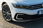 Volkswagen Passat GTE Estate 2019 года (UK)